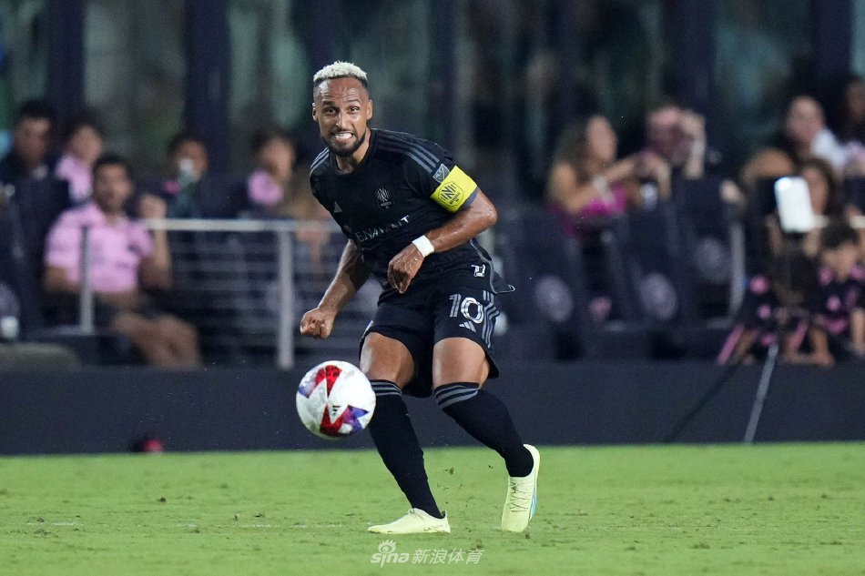 而申裕斌在 而申裕斌在