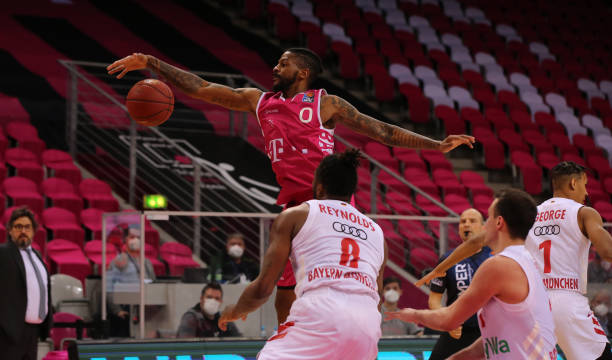 的历史舞台 的历史舞台