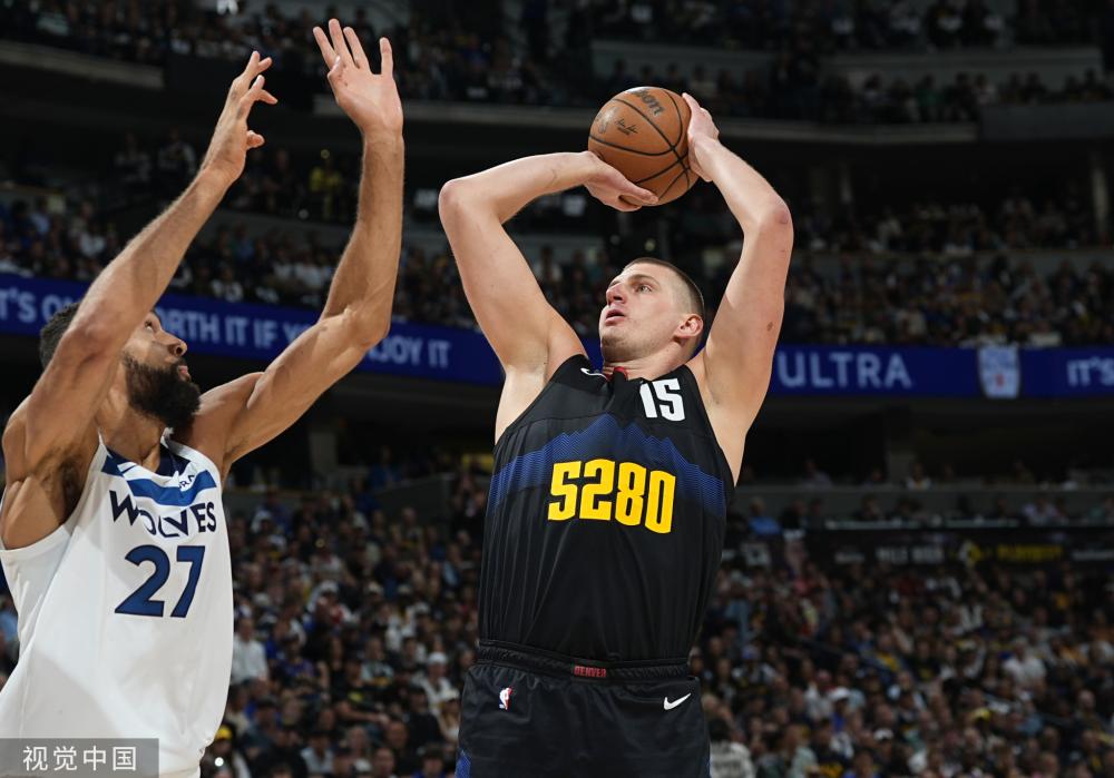 一个展示中 一个展示中