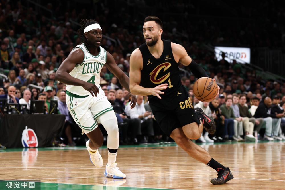 年轻的海外 年轻的海外